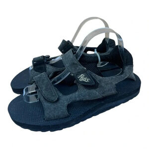 Flojos Men’s Hook and Loop Adjustable Strap Beach Sandal 
Size 8 
New old Stock‎